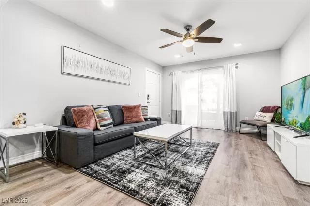 MLS: 2721447 Condo For Sale