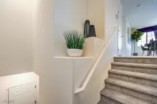 Photo #1: 2721455 Listing 