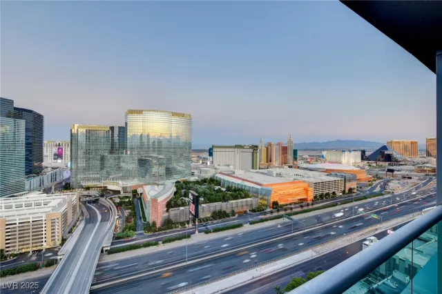 MLS: 2721479 Condo For Sale