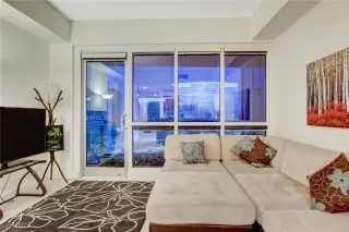 Photo #6: 2721479 Listing