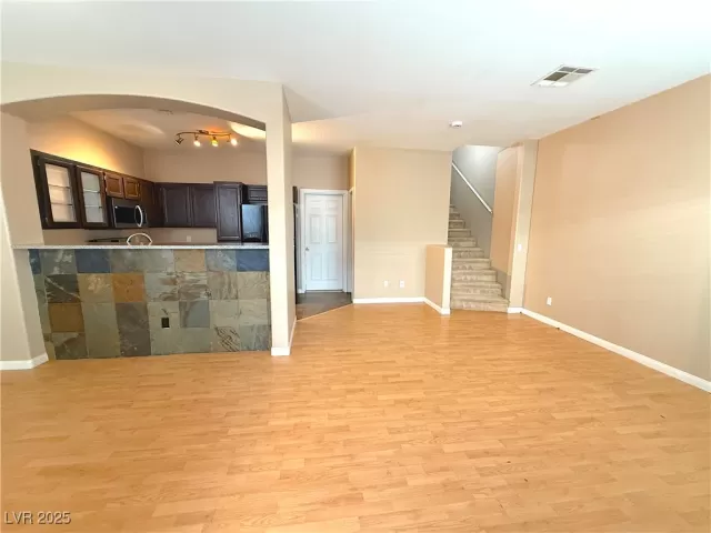 MLS: 2721484 Condo For Sale