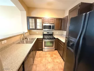 Photo #3: 2721484 Listing 