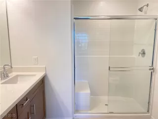 Photo #6: 2721486 Listing 
