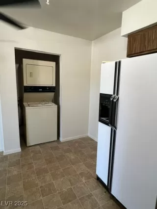 Photo #1: 2721501 Listing 