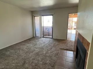 Photo #2: 2721501 Listing 