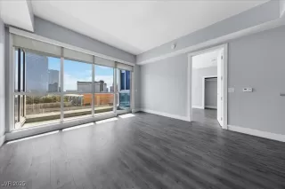 Photo #1: 2721511 Listing 