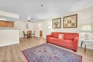 Photo #3: 2721515 Listing 