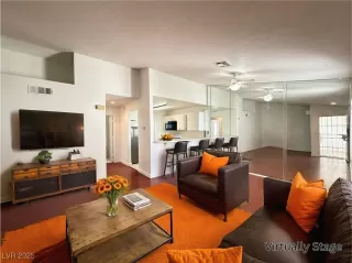 Photo #4: 2721517 Listing 