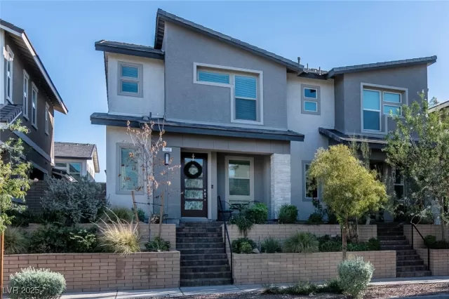 MLS: 2721523 Condo For Sale