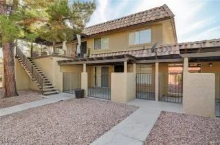 Photo #2: 2721525 Listing 