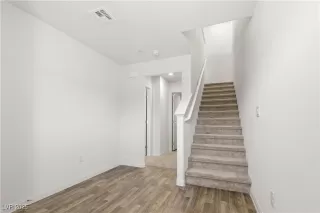 Photo #3: 2721529 Listing 