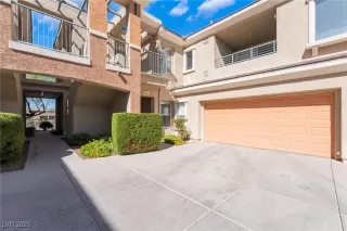 Photo #2: 2721540 Listing 