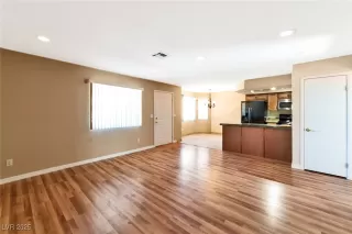 Photo #1: 2721544 Listing 