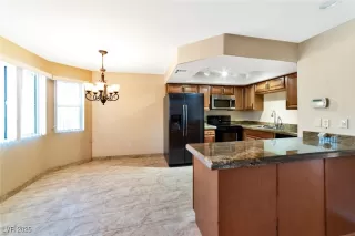 Photo #5: 2721544 Listing 