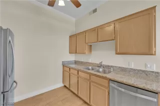 Photo #6: 2721615 Listing 