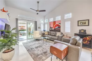 Photo #1: 2721617 Listing