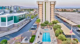 Photo #2: 2721626 Listing 