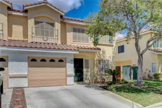 Photo #1: 2721645 Listing 