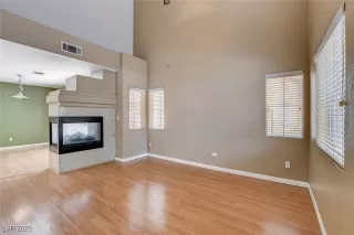 Photo #4: 2721645 Listing 