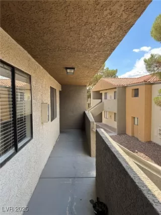 Photo #2: 2721694 Listing 