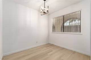 Photo #6: 2721702 Listing 