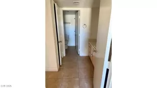 Photo #3: 2721716 Listing 