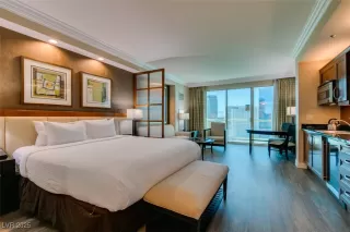 Photo #2: 2721743 Listing 