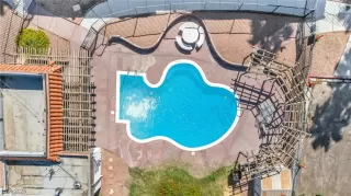 Photo #4: 2721760 Listing 