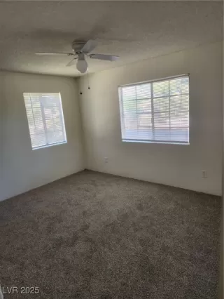 Photo #6: 2721764 Listing