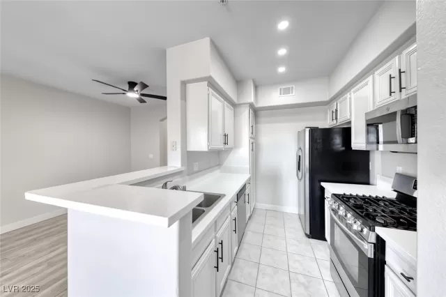 MLS: 2721778 Condo For Sale