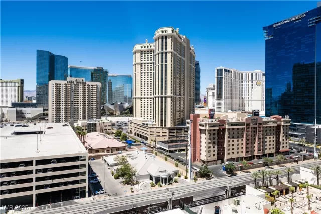 MLS: 2721795 Condo For Sale