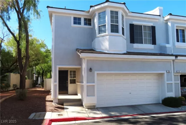 MLS: 2721799 Condo For Sale