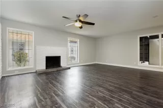 Photo #5: 2721810 Listing 