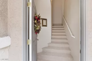 Photo #1: 2721811 Listing 