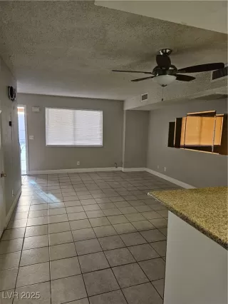 Photo #1: 2721845 Listing 