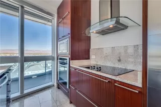 Photo #5: 2721858 Listing 