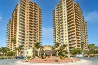 Photo #2: 2721869 Listing 