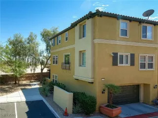 Photo #1: 2721876 Listing