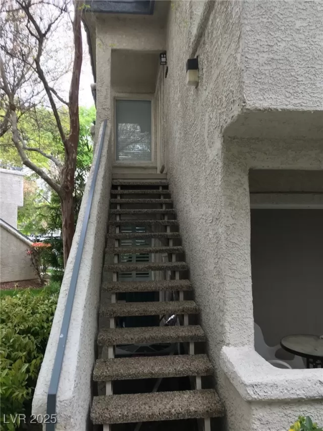 MLS: 2721882 Condo For Sale