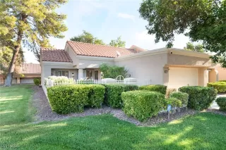 Photo #1: 2721883 Listing 