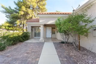 Photo #2: 2721883 Listing 