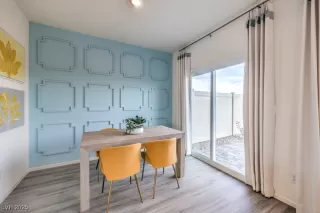 Photo #6: 2721887 Listing