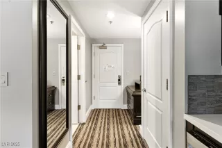 Photo #2: 2721907 Listing 