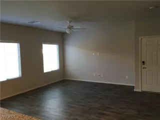 Photo #2: 2721911 Listing 