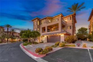 Photo #1: 2721919 Listing 