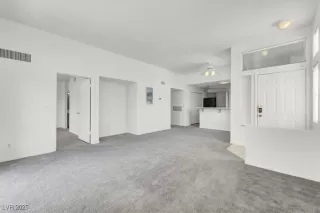 Photo #1: 2721934 Listing 