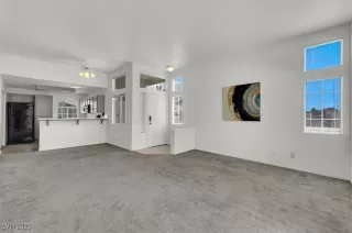 Photo #2: 2721934 Listing 