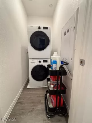 Photo #6: 2721962 Listing 