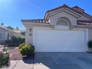 Photo #1: 2721971 Listing 