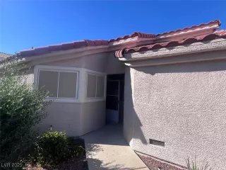 Photo #3: 2721971 Listing 